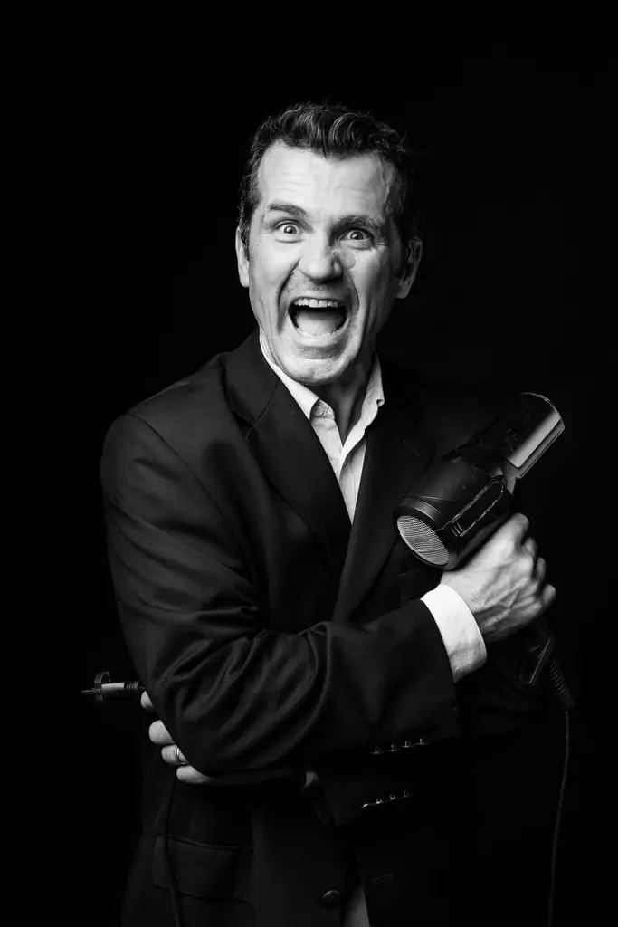 portrait professionnel masculin au studio Corinne ballouard photographe bordeaux portrait masculin studio corinne ballouard photographe studio portrait bordeaux
